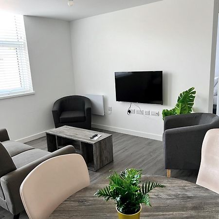 Ascot House Apartments ปีเตอร์โบโรห์ ภายนอก รูปภาพ